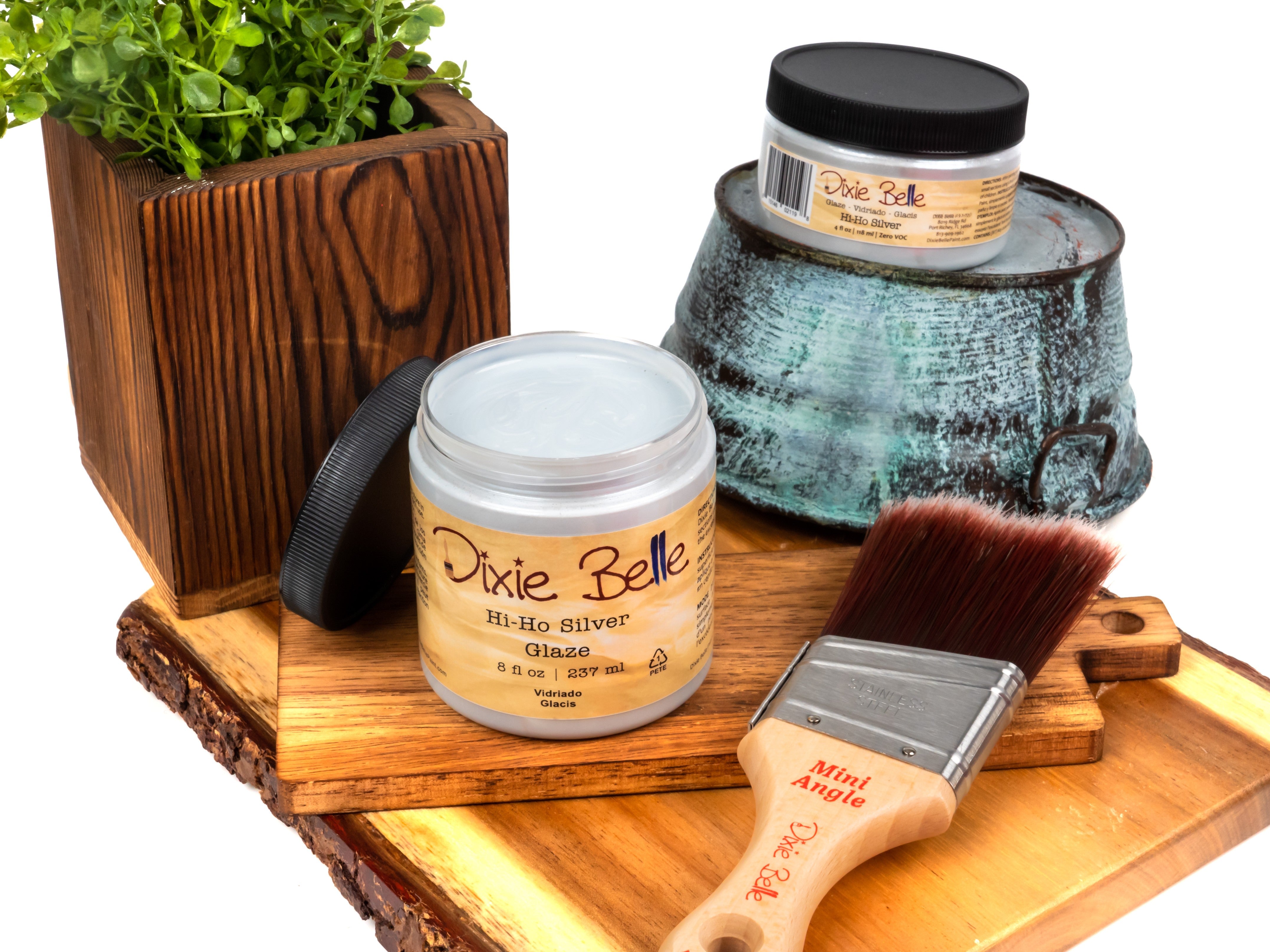 Hi Ho Silver Glaze - Dixie Belle Paint Company