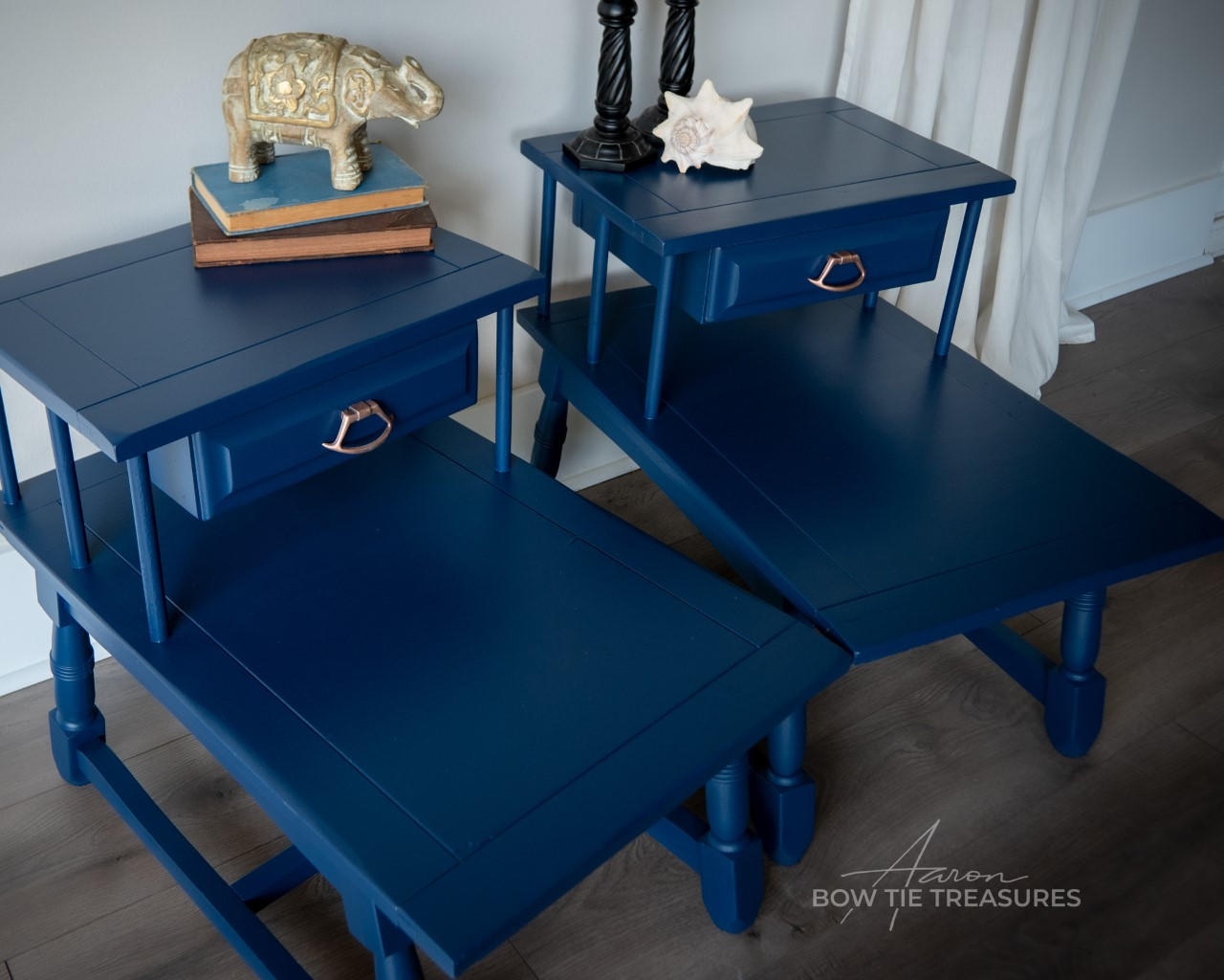 Bunker Hill Blue Chalk Mineral Paint - Dixie Belle Paint Company
