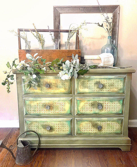Farmhouse Green Chalk Mineral Paint - Dixie Belle Paint Company Farmhouse Green Chalk Mineral Paint - Dixie Belle Paint Company
