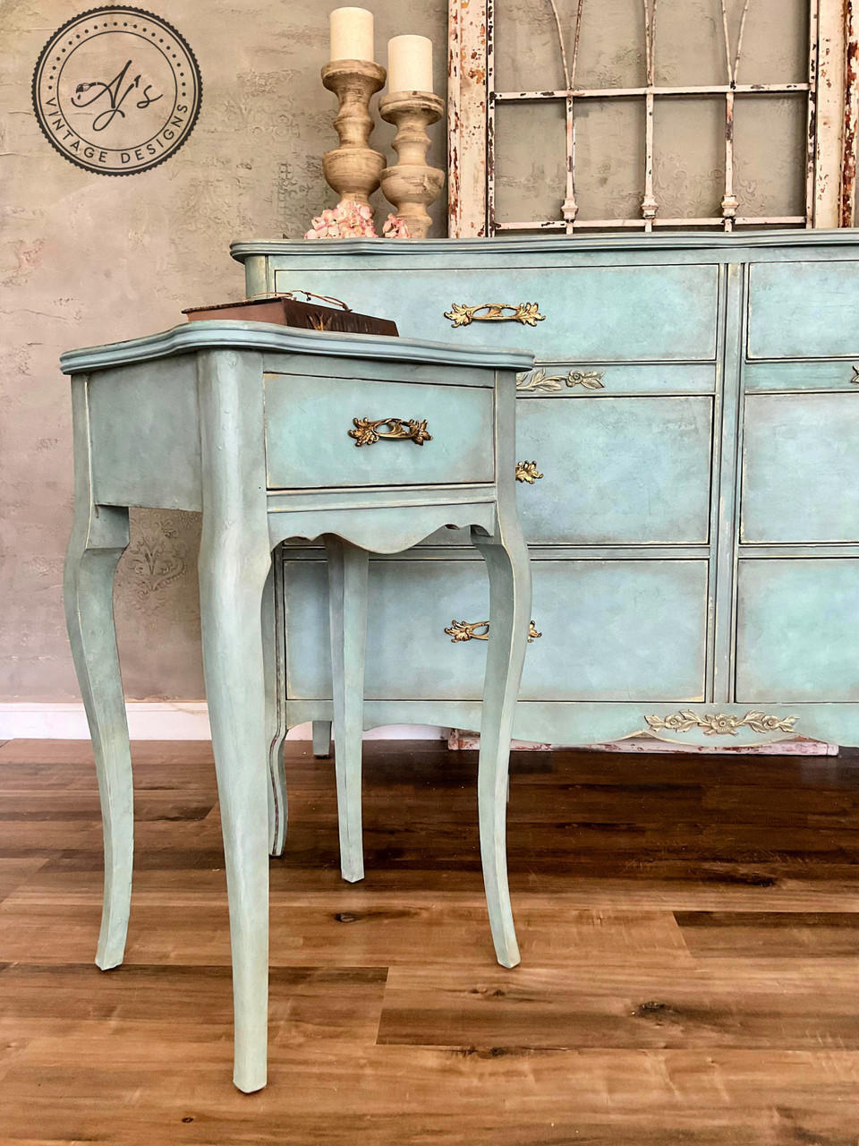 Pearlescent Glaze - Dixie Belle Paint Company