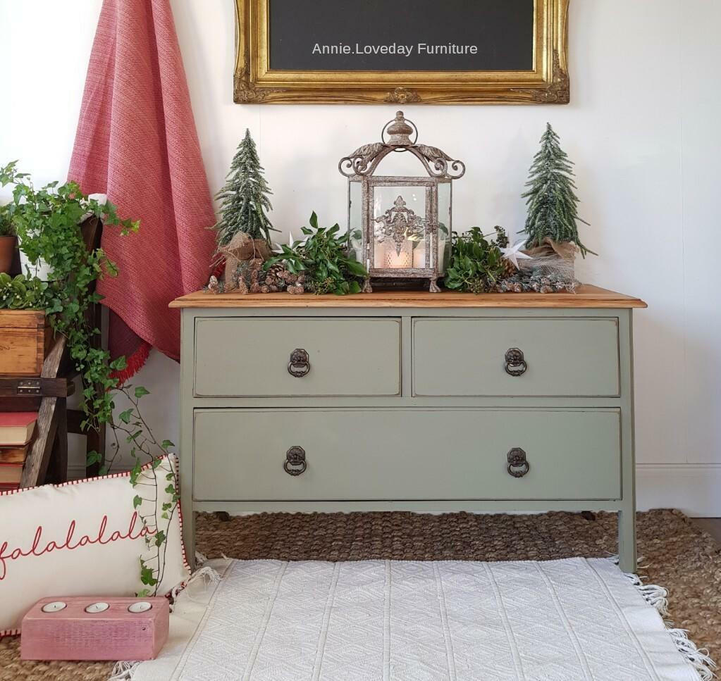Spanish Moss Chalk Mineral Paint - Dixie Belle Paint Company