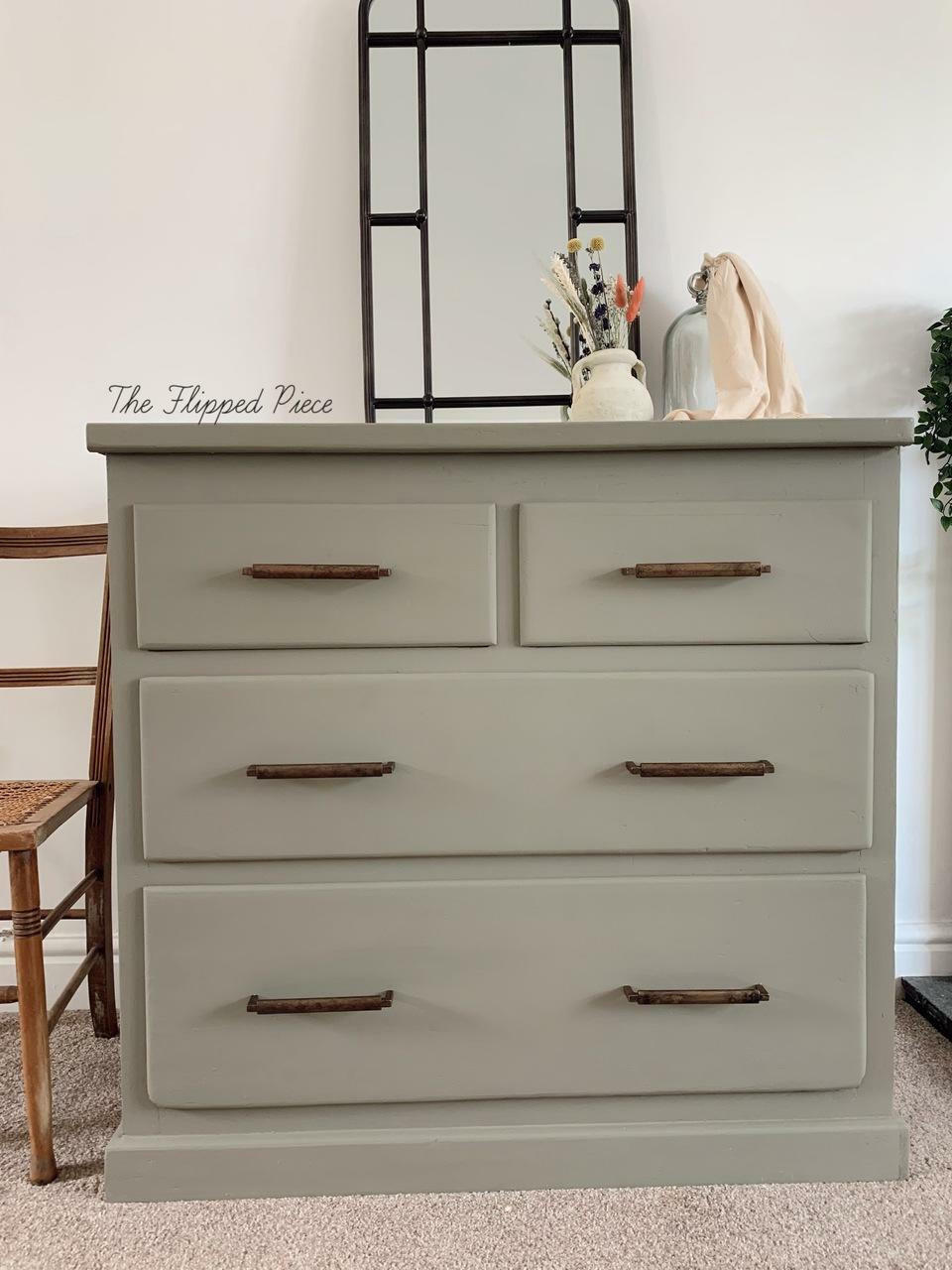 Spanish Moss Chalk Mineral Paint - Dixie Belle Paint Company