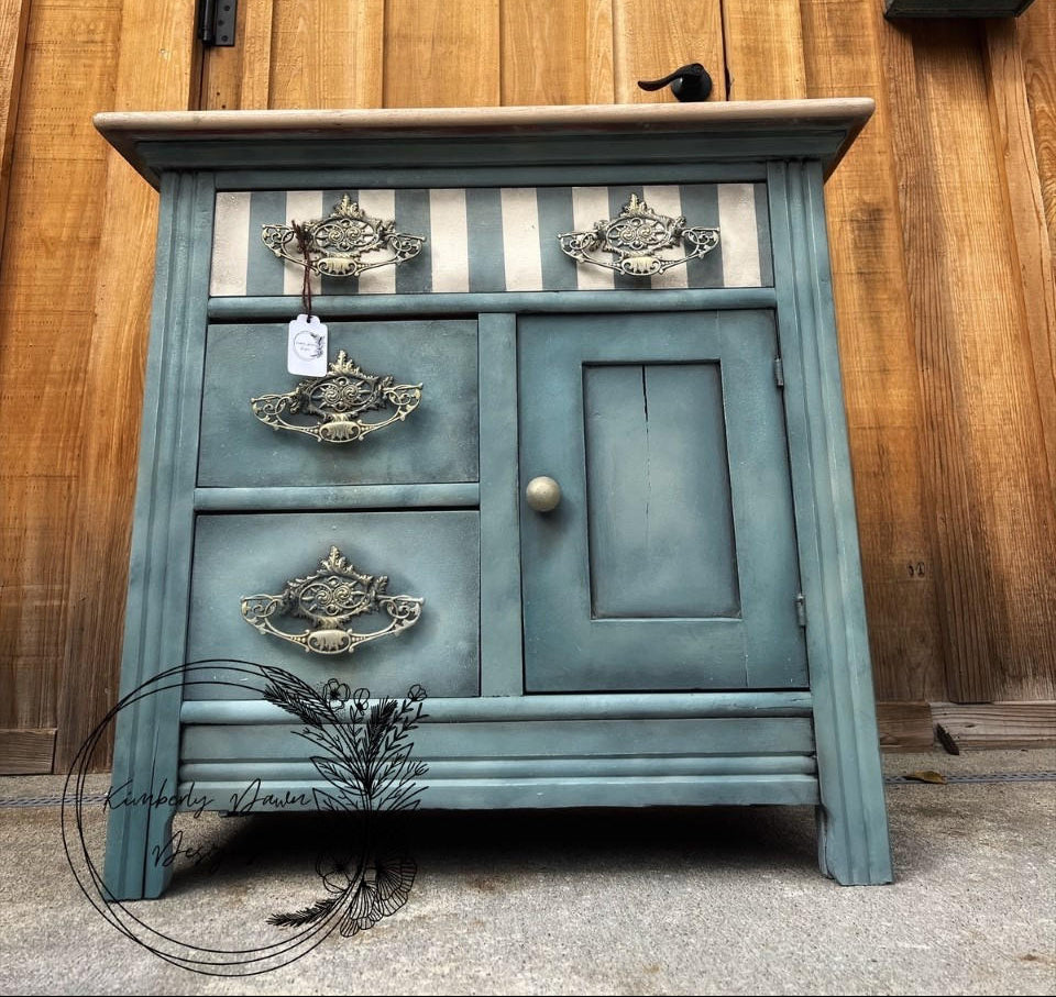 Stormy Seas Chalk Mineral Paint - Dixie Belle Paint Company