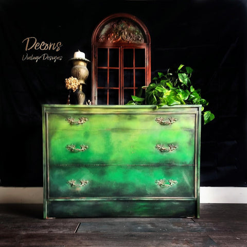 Tree Frog Green Chalk Mineral Paint - Dixie Belle Paint Company Tree Frog Green Chalk Mineral Paint - Dixie Belle Paint Company