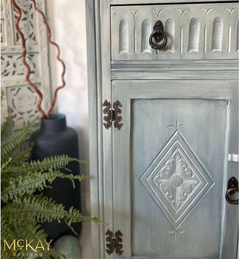Whitewash Glaze - Dixie Belle Paint Company
