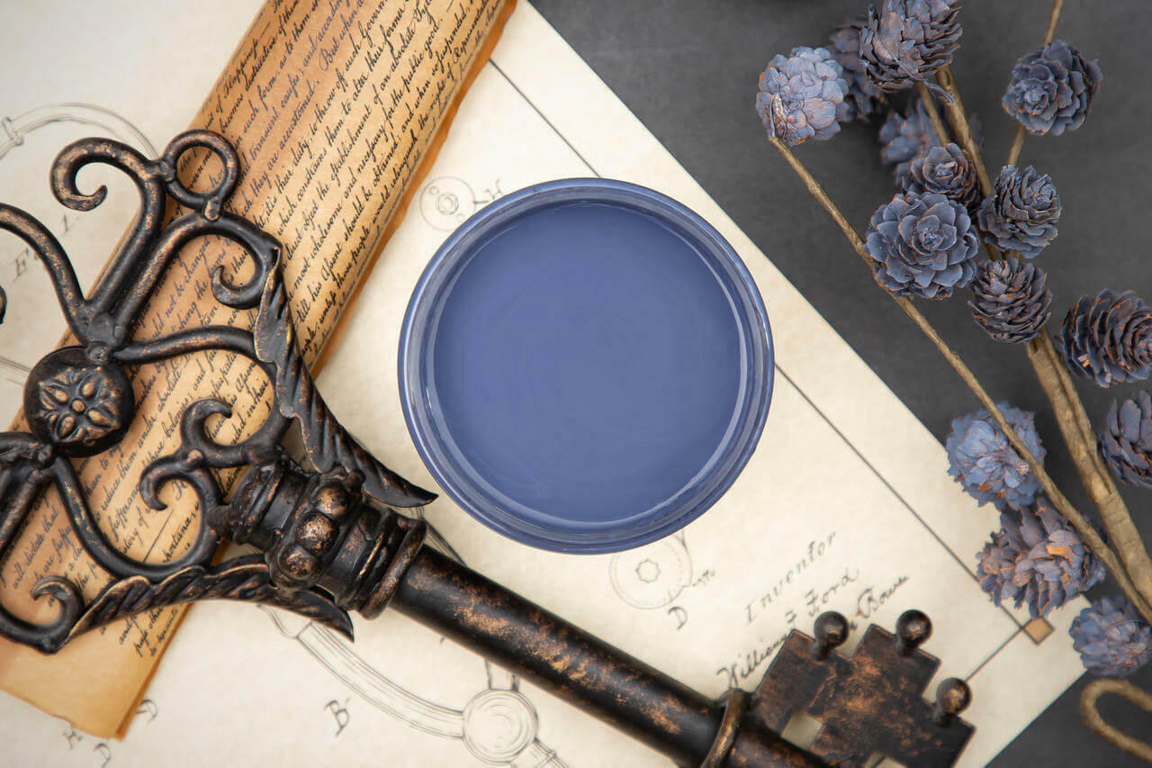 Yankee Blue Chalk Mineral Paint - Dixie Belle Paint Company