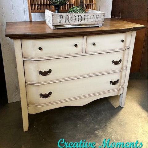 cream chalk paint dresser 11 Chalk Paint // Cream ideas