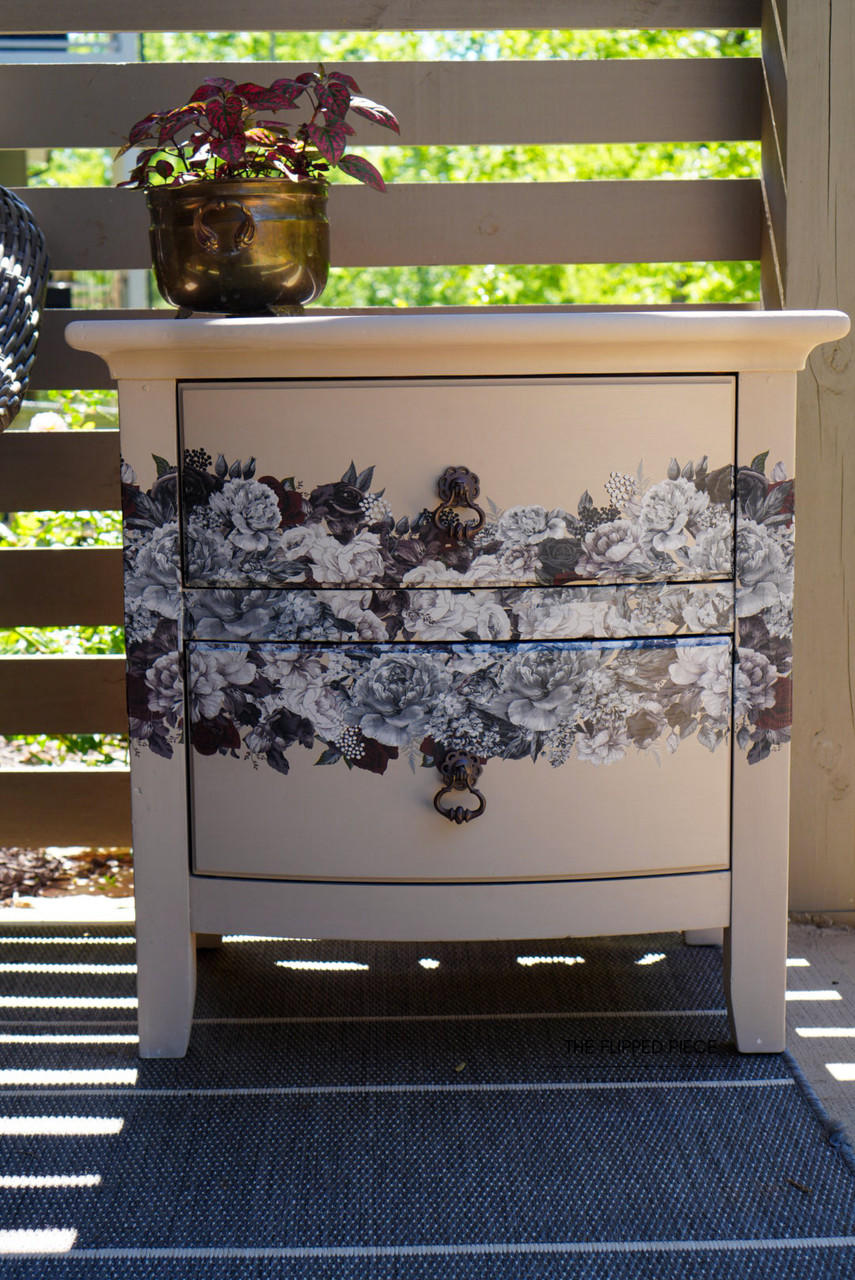 Monochrome Majesty - Large Transfer - Dixie Belle Paint
